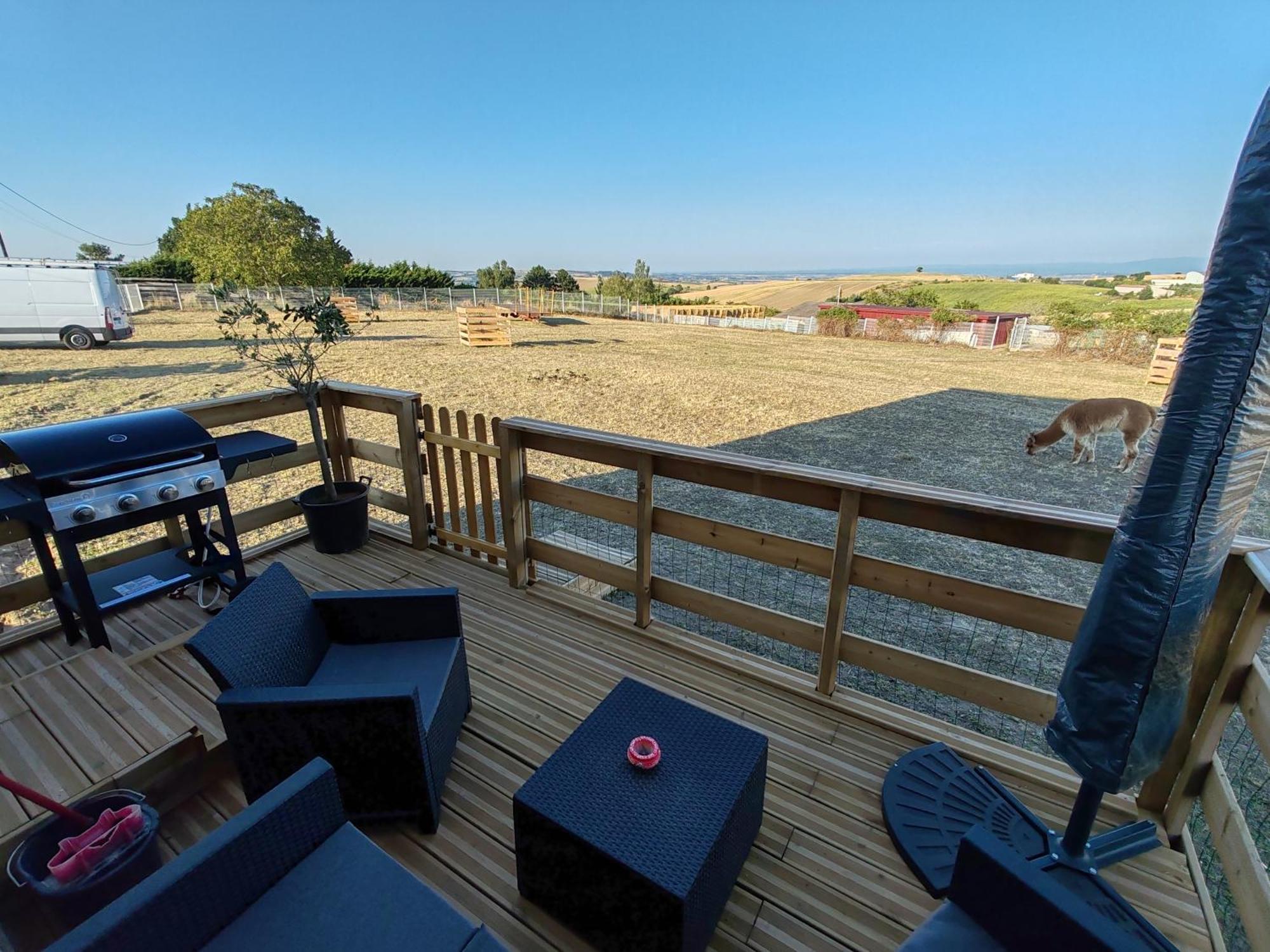 Tiny House Des Bougnats Vila Teilhede Exterior foto