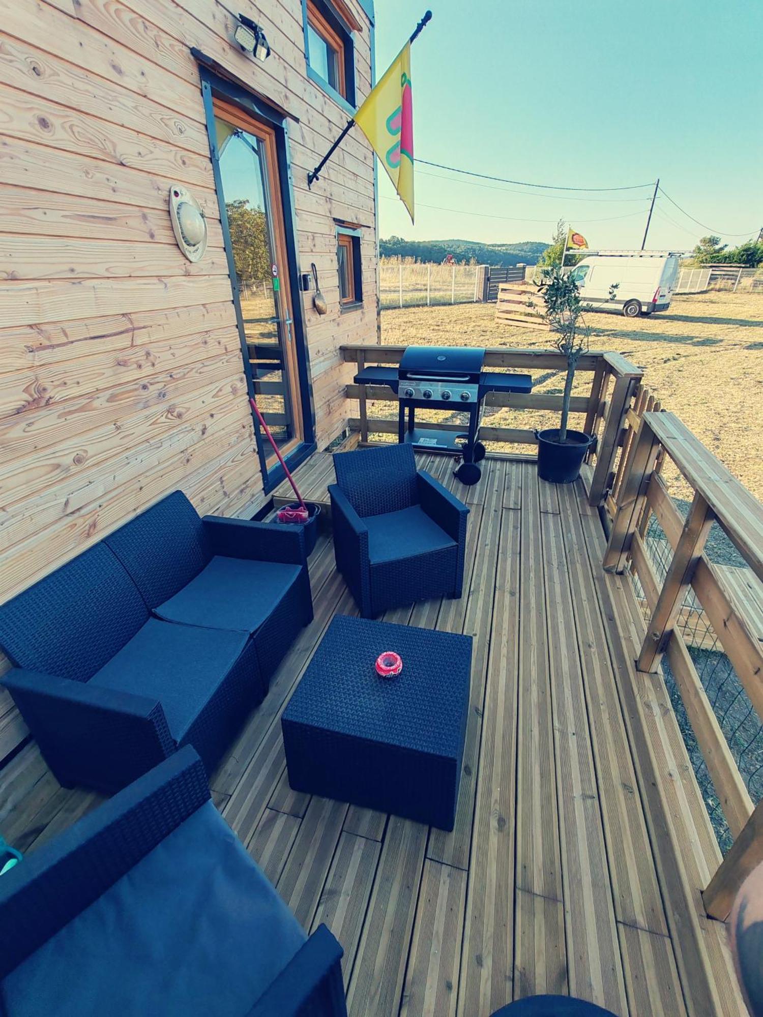 Tiny House Des Bougnats Vila Teilhede Exterior foto