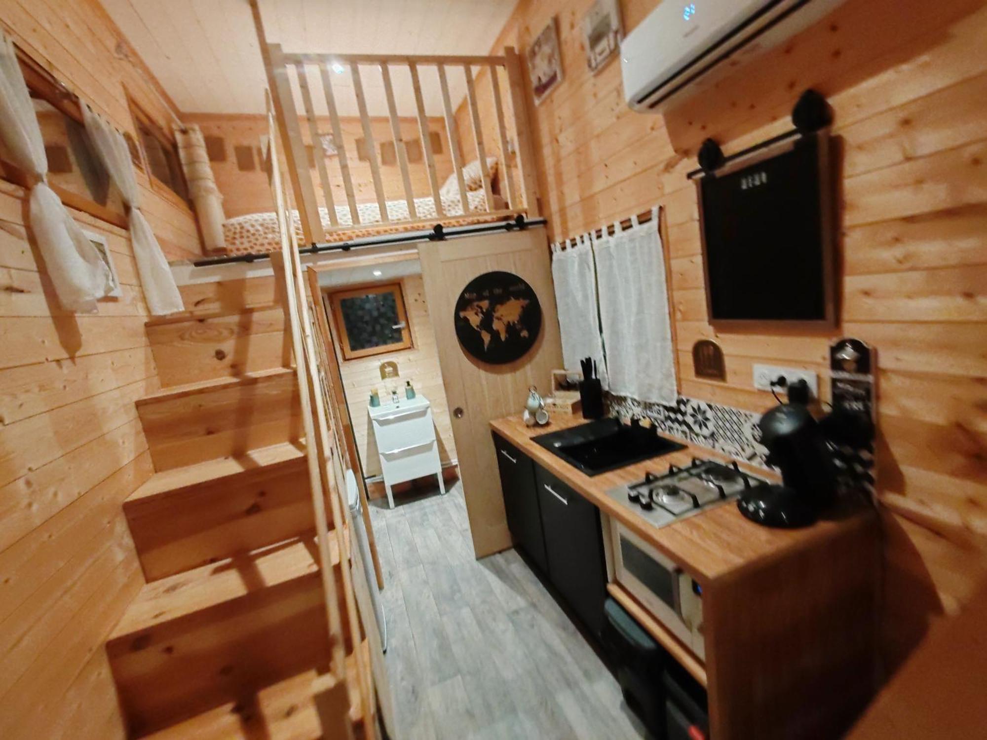 Tiny House Des Bougnats Vila Teilhede Exterior foto